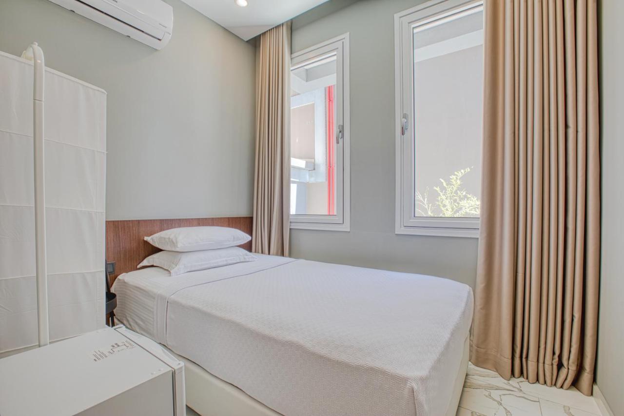 Aegean Apartments - Çeşme الغرفة الصورة