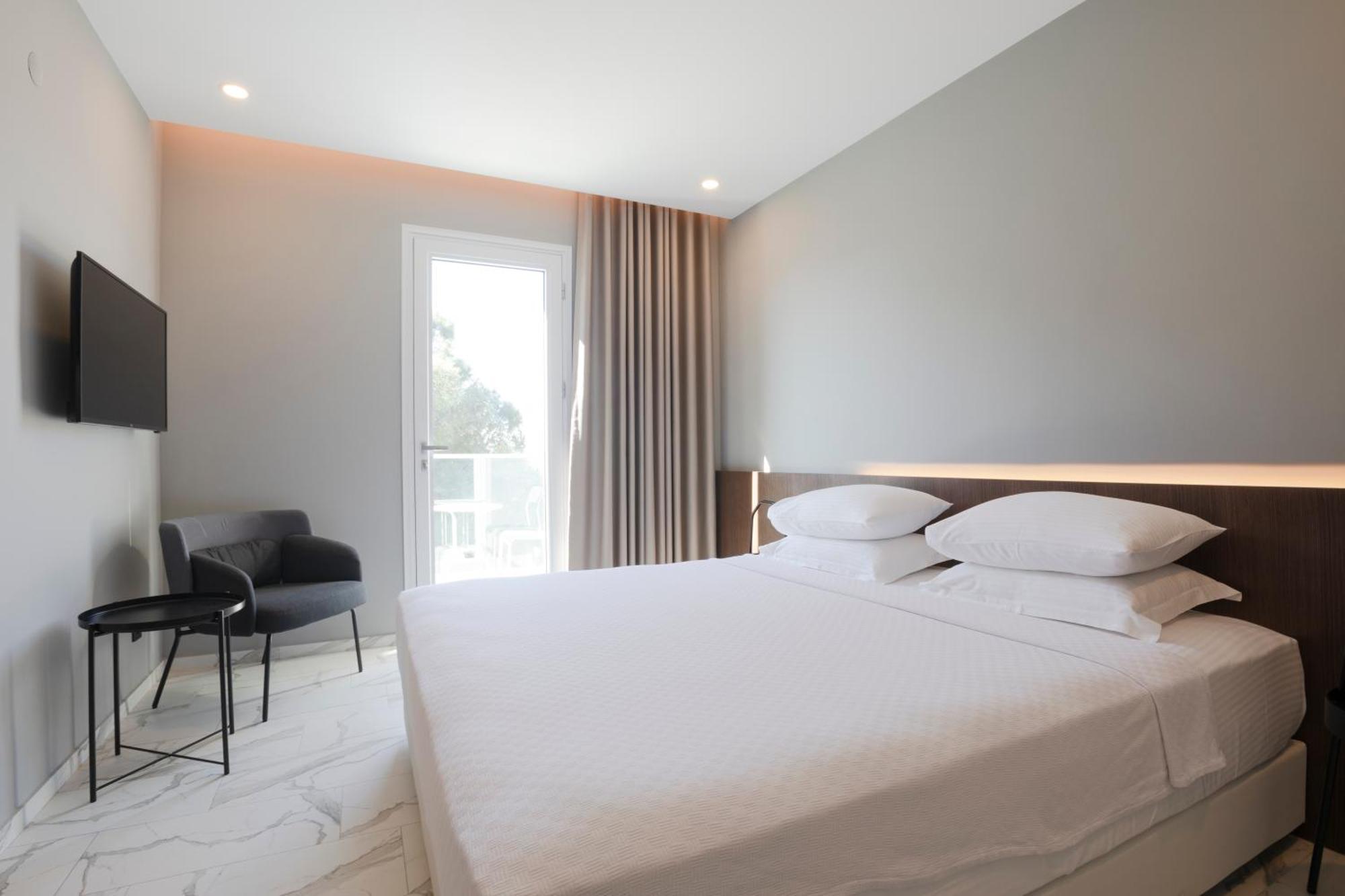 Aegean Apartments - Çeşme الغرفة الصورة