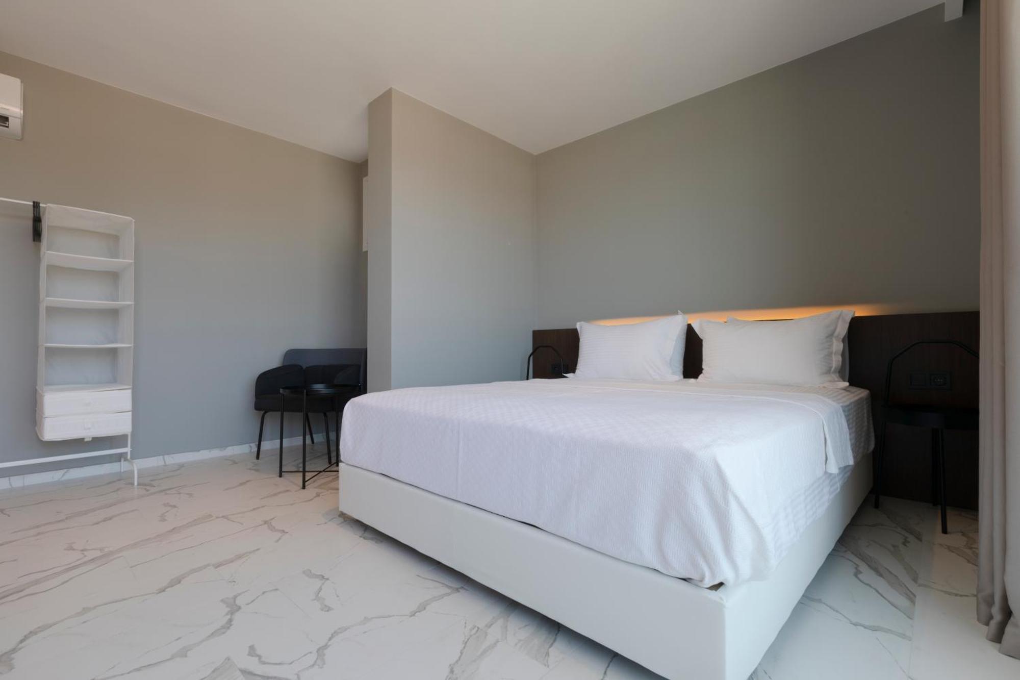 Aegean Apartments - Çeşme الغرفة الصورة
