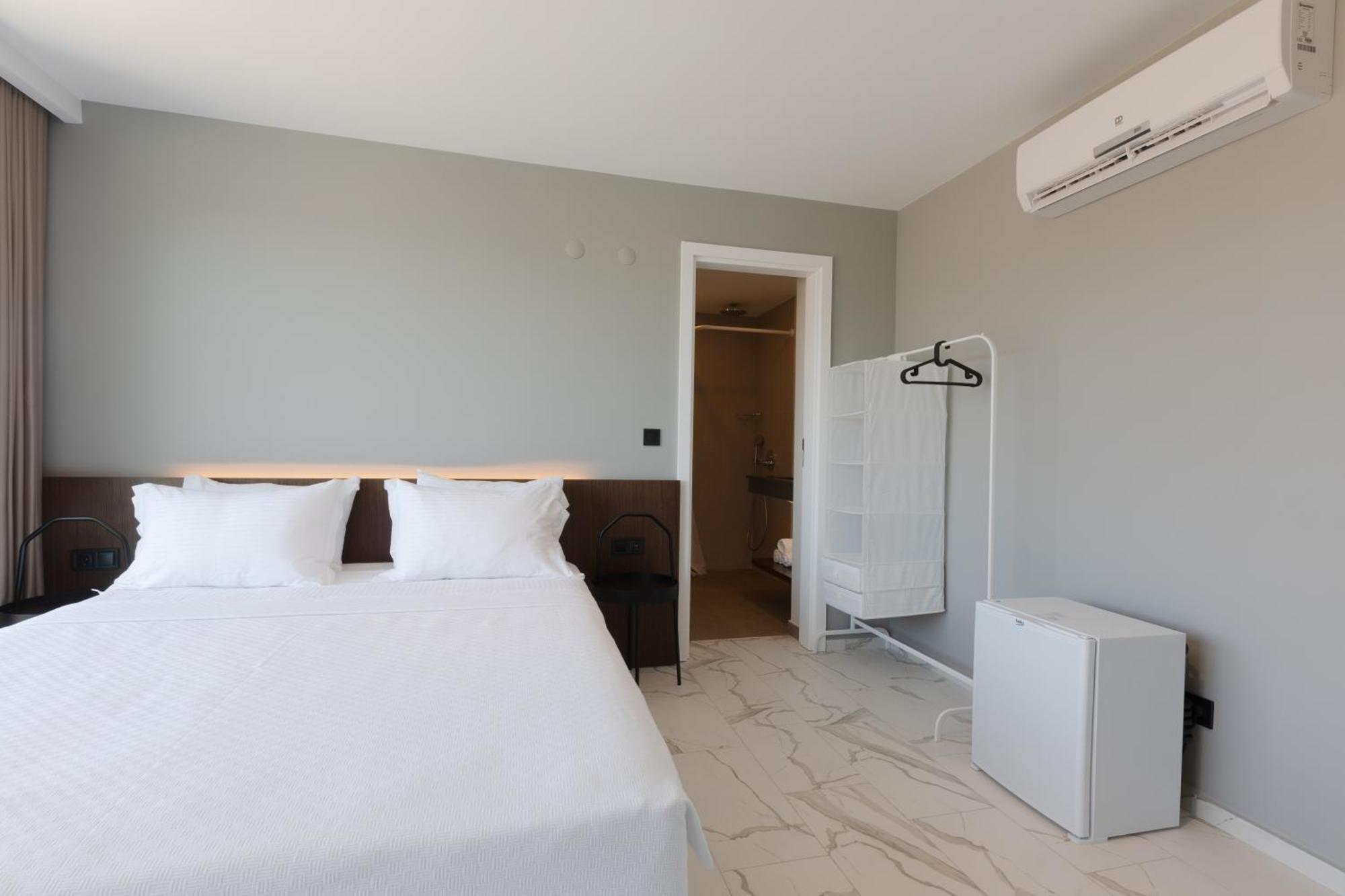 Aegean Apartments - Çeşme الغرفة الصورة